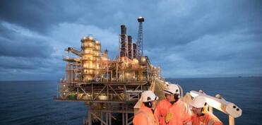 Azərbaycan neftinin qiyməti 126 dollara yaxınlaşıb