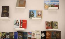 MEK-də Beynəlxalq Mədəniyyət Gününə həsr olunmuş kitab sərgisi keçirilir
