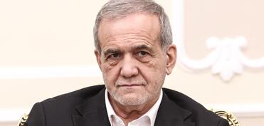 Pezeşkian: "Dialoqa hazırıq, lakin təzyiqlərə boyun əyməyəcəyik"