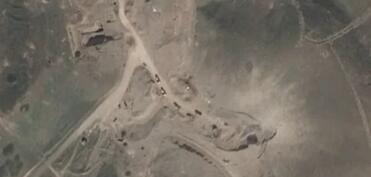 İran tunellərdə basdırılmış raket qurğularını çıxarır