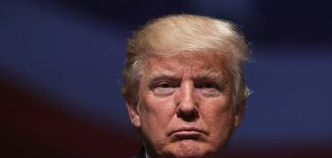 Tramp İsrail və Livanın 10 günlük atəşkəsə barədə razılığa gəldiyini bildirib