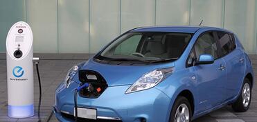 Elektrikli avtomobillərin idxalı 30% azalıb