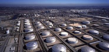 ABŞ-ın kommersiya neft ehtiyatları 464 mln. bareldən aşağı enib