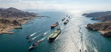 İran Livandakı atəşkəs fonunda Hörmüz boğazını ticarət gəmiləri üçün açdı