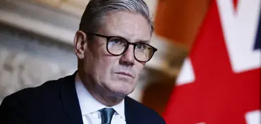 Starmer: Britaniya Hörmüz boğazının şərtsiz açılmasını dəstəkləyir