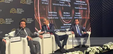 Hikmət Hacıyev: Azərbaycan-Türkiyə münasibətləri regionda təhlükəsizliyin əsas sütunlarındandır