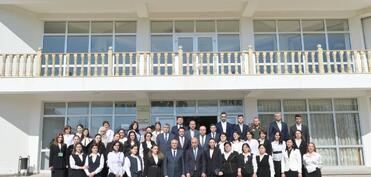 Emin Əmrullayev Qusarda məktəbdə tədris prosesi ilə tanış olub