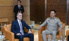 Azərbaycan XİN rəhbəri Tailandın Baş naziri ilə görüşüb