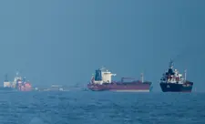 On Hindistan gəmisi Hörmüz boğazını keçib