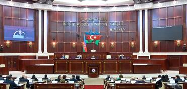 Milli Məclisin iclası başlayıb