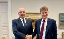 Elçin Əmirbəyov Birləşmiş Krallığa işgüzar səfər edib