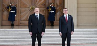 Latviya Prezidentinin rəsmi qarşılanma mərasimi olub