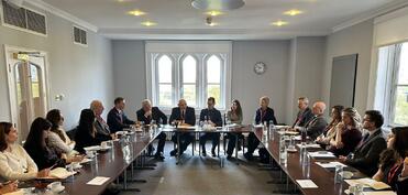 Elçin Əmirbəyov Birləşmiş Krallığa işgüzar səfər edib