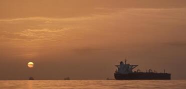"Tramp, Hörmüzdə mina yerləşdirən gəmilərin batırılmasını əmr edib"