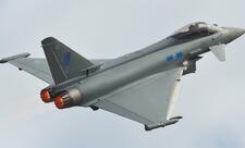 Britaniya Hörmüzdə gəmiçiliyin təhlükəsizliyi üçün qırıcılar ayırmağa hazırdır