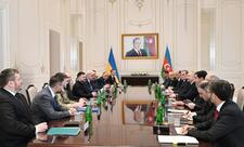 Qəbələdə Prezident İlham Əliyevin Volodimir Zelenski ilə geniş tərkibdə görüşü keçirilir