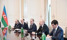Prezident İlham Əliyevin Çexiyanın Baş naziri ilə geniş tərkibdə görüşü olub - YENİLƏNİB