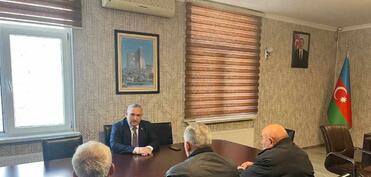 Deputat Azər Allahverənov Zabrat qəsəbəsində vətəndaşları qəbul edib