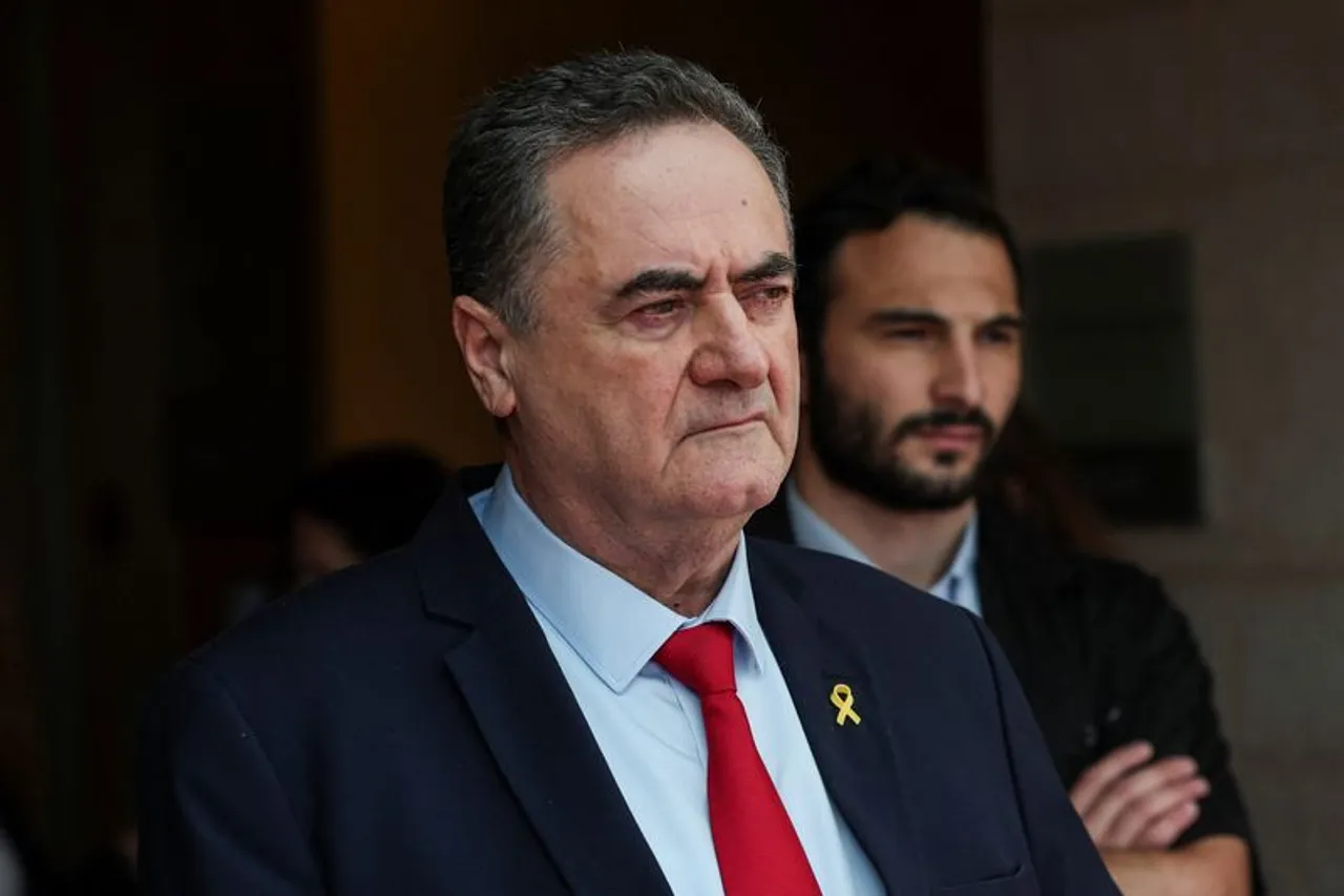 Kats: "Hizbullah" odla oynayır