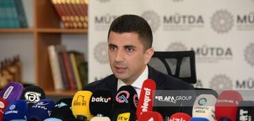 Agentlik sədri: Şagirdlərin çantalarının yoxlanılması məktəblərdəki problemləri aradan qaldırmayacaq