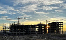 Qəzvində xəstəxana tikintisi yarımçıq qalıb