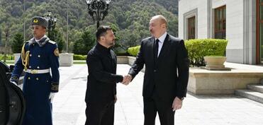 "Zelenskinin Azərbaycana səfəri Ukrayna diplomatik coğrafiyasının daha da genişləndiyini göstərir"