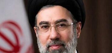 Xamenei: İran Hörmüzün təhlükəsizliyini kənar müdaxilə olmadan təmin edəcək