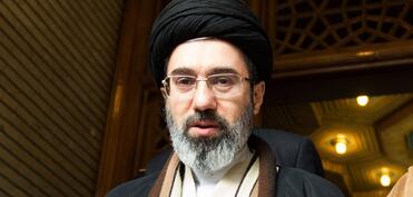 Xamenei: İran raket və nüvə proqramını milli sərvət hesab edir