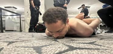 Trampa sui-qəsd cəhdində təqsirləndirilən şəxs məhkəmə prosesi müddətində həbsdə qalacaq