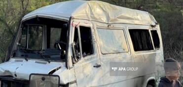 Goranboyda mikroavtobusla minik maşını toqquşub, bir neçə nəfər yaralanıb