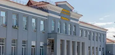 Ukrayna Rusiyada aeronaviqasiya binasına dron zərbəsi endirib, 13 aeroportun fəaliyyəti dayandırılıb