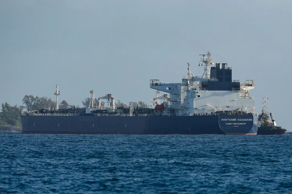 IMO: Fars körfəzində 1500 gəmi və 20 000 dənizçi blokadada qalıb