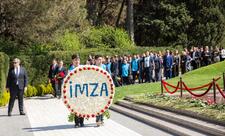 “İMZA” İctimai Birliyi Fəxri xiyabanda Ulu Öndərin məzarını ziyarət edib