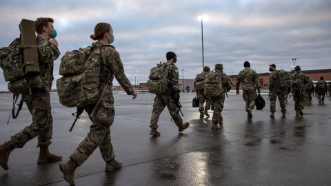 Kaunas: ABŞ hərbçilərinin Avropaya gəlişinin ləğvi müvəqqəti qərardır
