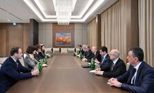 Prezident İlham Əliyev Gürcüstanın Baş naziri ilə görüşüb, sənədlər imzalanıb