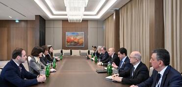 Prezident İlham Əliyev Gürcüstanın Baş naziri ilə görüşüb, sənədlər imzalanıb