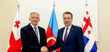 Səfirimiz Acara Muxtar Respublikasının yeni təyin hökumət sədri ilə görüş keçirib