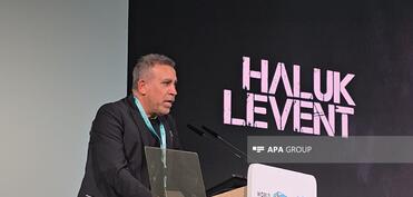 Haluk Levent: İnsanların yenidən ev sahibi olması onların həyata yenidən bağlanması deməkdir