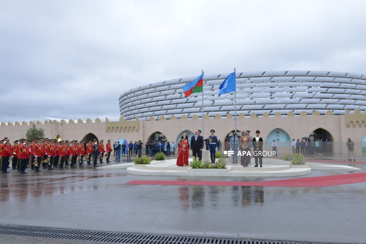 WUF13-ün ilk günü bayraq qaldırma mərasimi və Assambleya sessiyaları ilə yadda qalıb