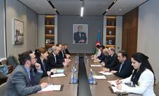 XİN rəhbəri Aİ rəsmisi ilə yeni ikitərəfli sazişi və Tərəfdaşlıq Prioritetləri sənədini müzakirə edib