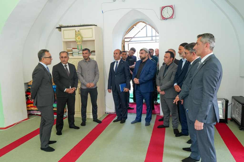 Komitə sədri Qusarda məscidləri ziyarət edib