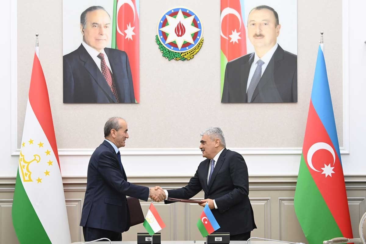 Azərbaycan–Tacikistan Hökumətlərarası Komissiyasının 8-ci iclası keçirilib