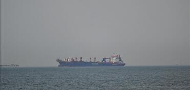 UKMTO: Sokotra yaxınlığında tanker yaxınlaşan qayığa atəş açıb