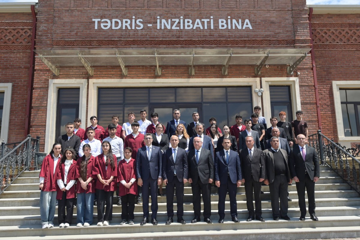 Emin Əmrullayev İsmayıllı Dövlət Peşə Təhsil Mərkəzinin Qobustan korpusunda olub