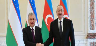 Şavkat Mirziyoyev Prezident İlham Əliyevi təbrik edib