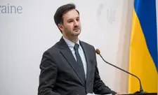 Kallas ABŞ səfirliyinin Kiyevdən təxliyə olunduğunu bildirib, Ukrayna XİN isə əksini iddia edir