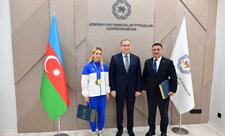 AHİK-da çempionla görüş keçirilib