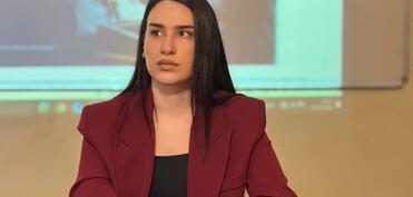 “Gənclər anlamalıdırlar ki, sosial şəbəkələrdə gördükləri görüntülər həyatın tam mənzərəsi deyil”