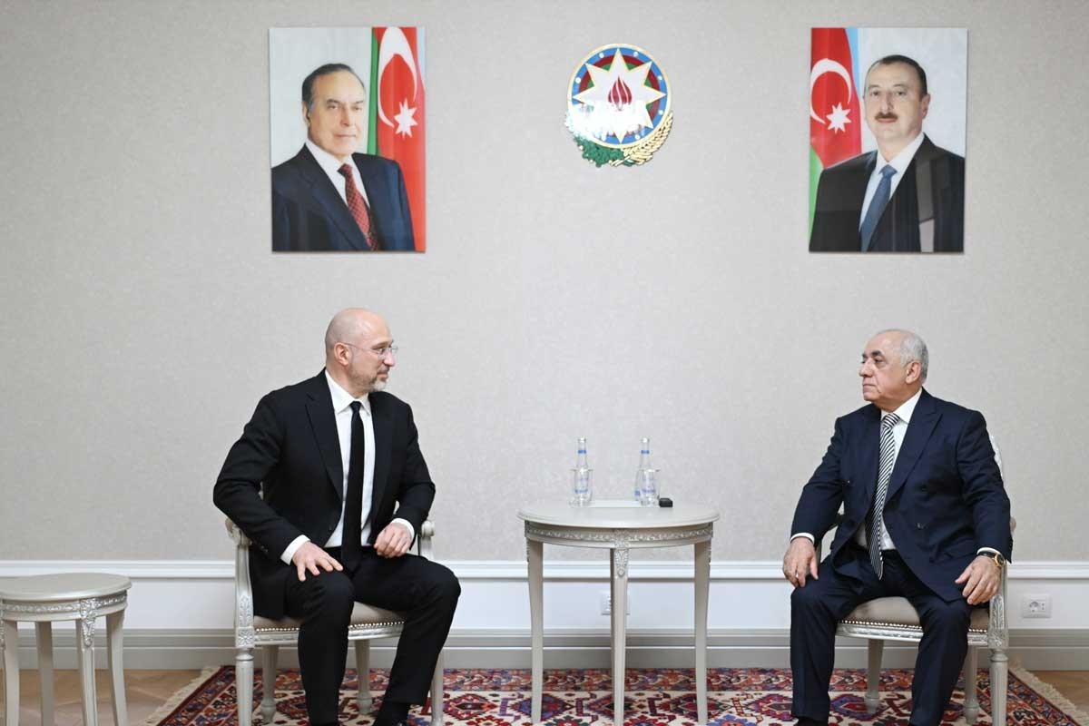 Əli Əsədov Denis Şmıqalla görüşüb