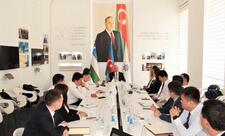Baş katib Azər Allahverənov Özbəkistandan olan dövlət qulluqçuları üçün mühazirə oxuyub